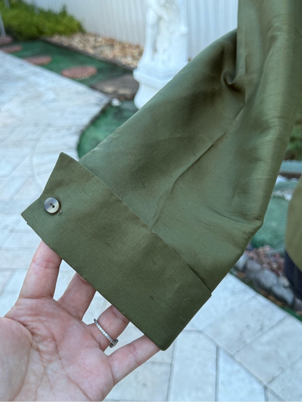 ✨ Vintage Y2K i.c.e. 100% Silk Wrap Blouse in Olive Green ✨ - Picture 3 of 7